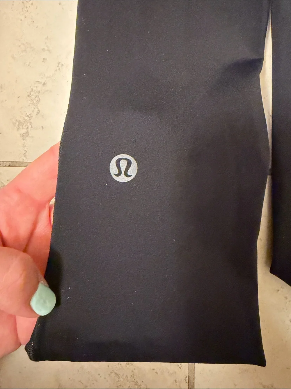 lululemon athletica smooth black